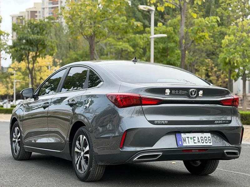 Changan Eado — фото 6