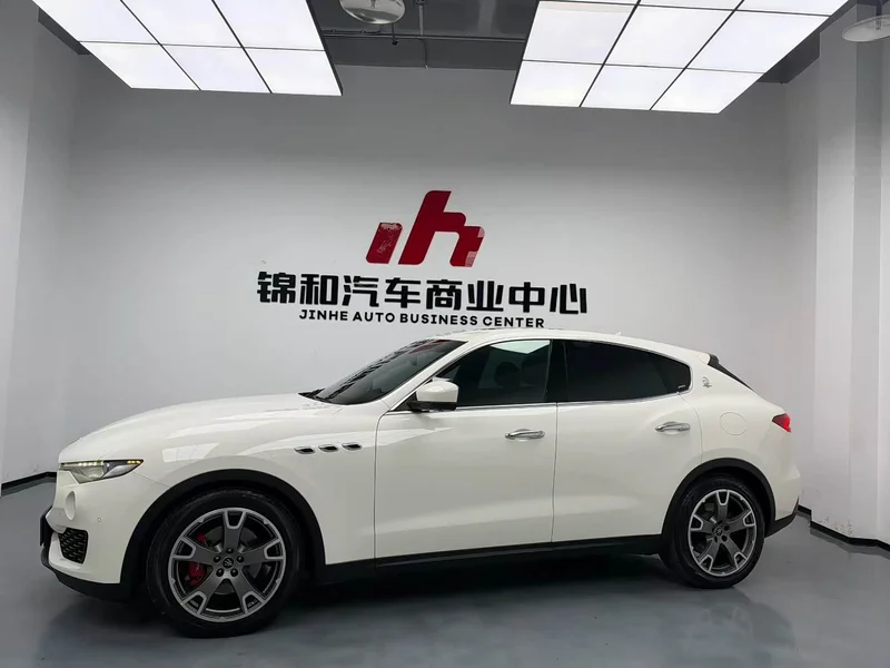 Maserati Levante — фото 5