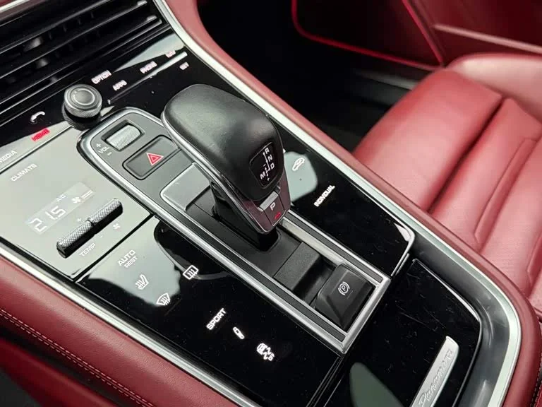 Porsche Panamera — фото 15