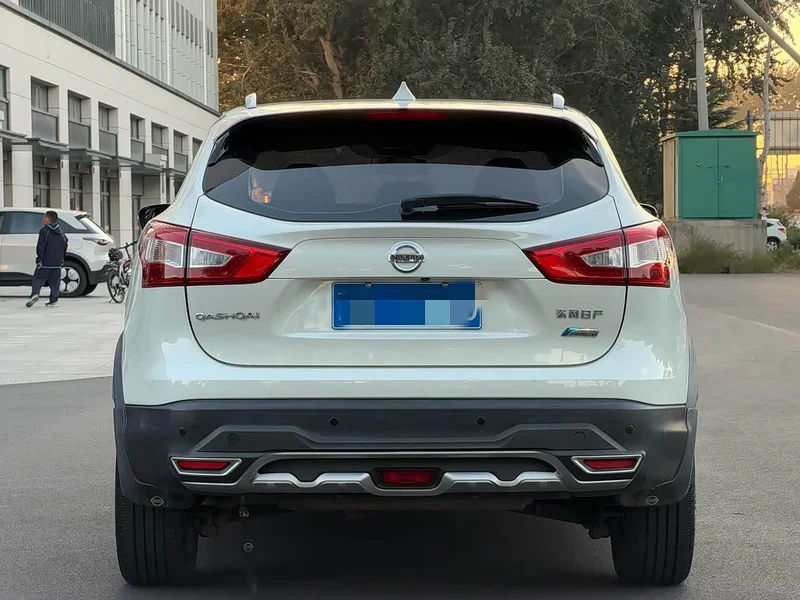 Nissan Qashqai — фото 5