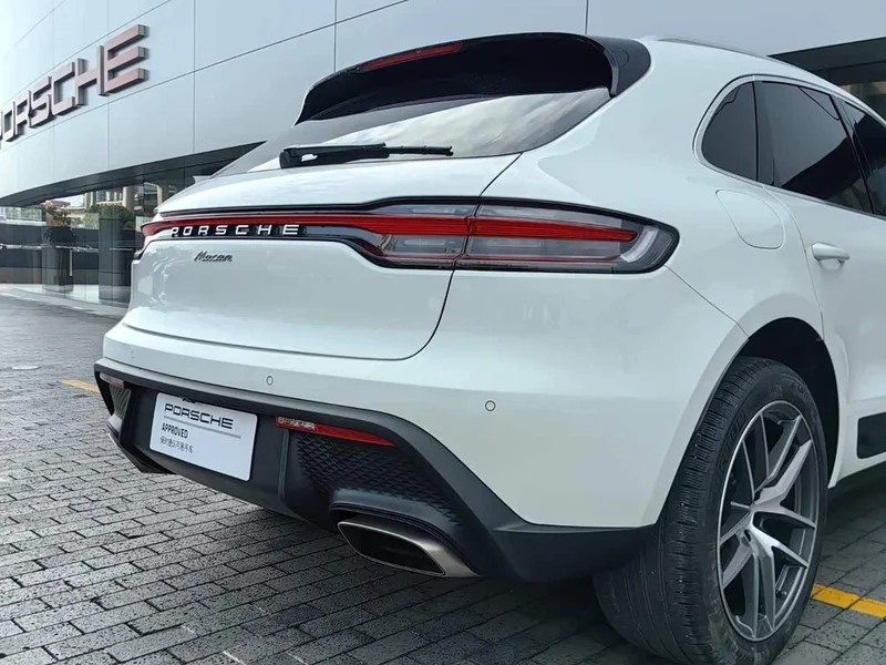Porsche Macan — фото 14