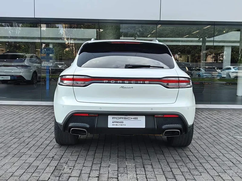 Porsche Macan — фото 15
