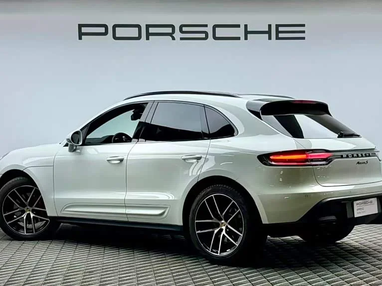 Porsche Macan — фото 5