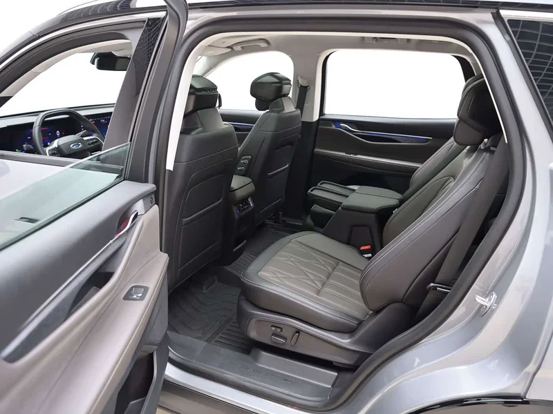 Ford Edge — фото 12
