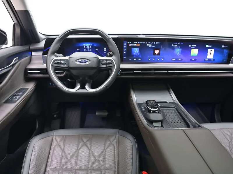 Ford Edge — фото 17