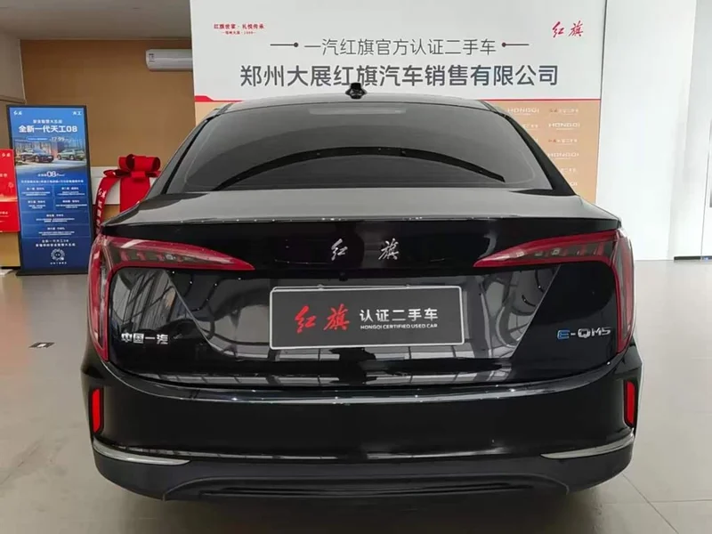 Hongqi E-QM5 — фото 4