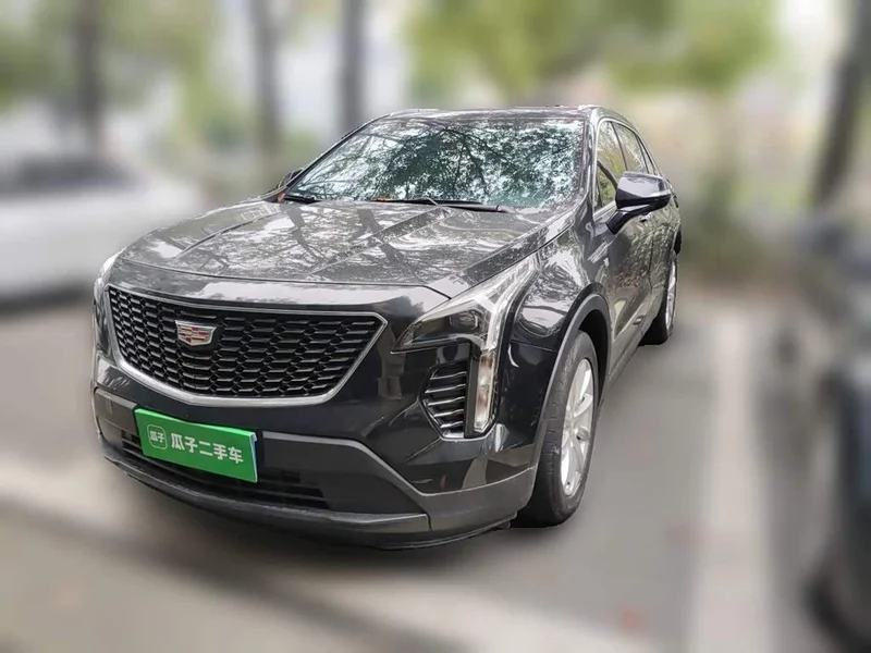 Cadillac XT4 — фото 1