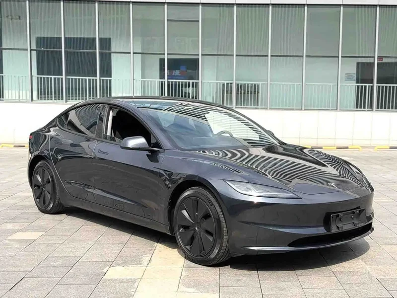 Tesla Model 3 — фото 2