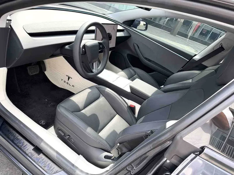 Tesla Model 3 — фото 4