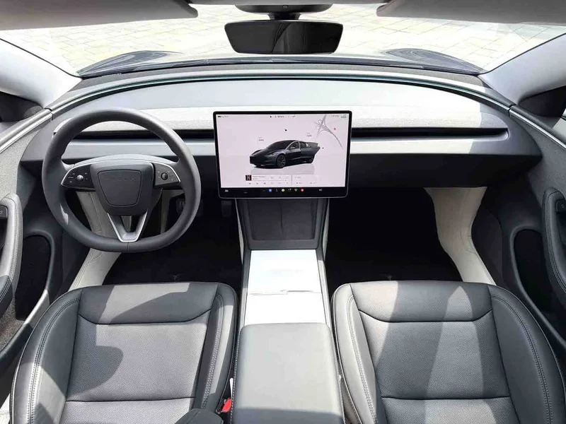 Tesla Model 3 — фото 6
