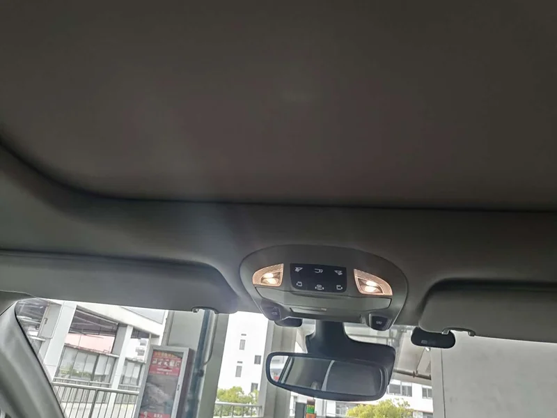 Jeep Grand Voyager PHEV (Imported) — фото 11