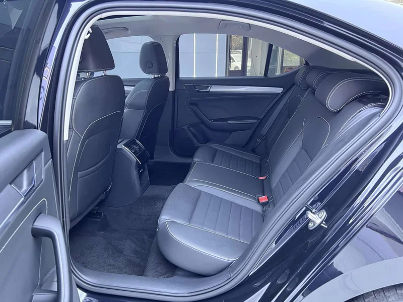 Skoda Superb — фото 13