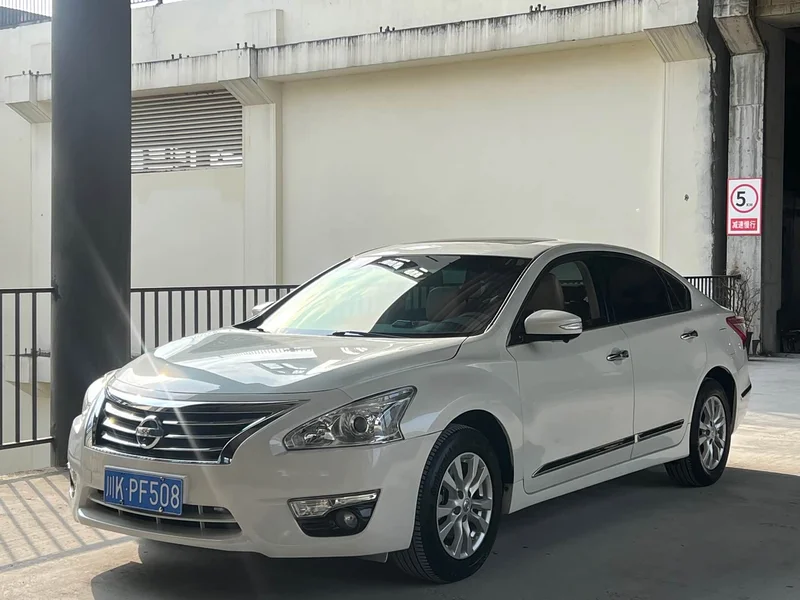 Nissan Teana — фото 1