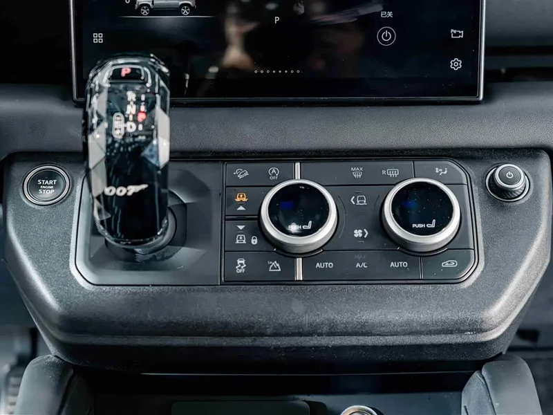 Land Rover Defender — фото 14