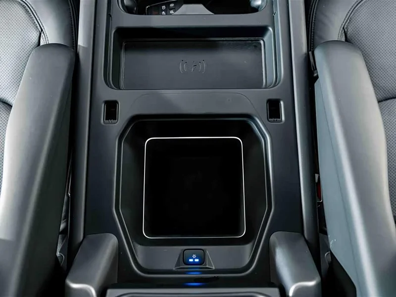 Land Rover Defender — фото 17