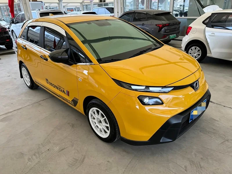 Honda Fit — фото 3