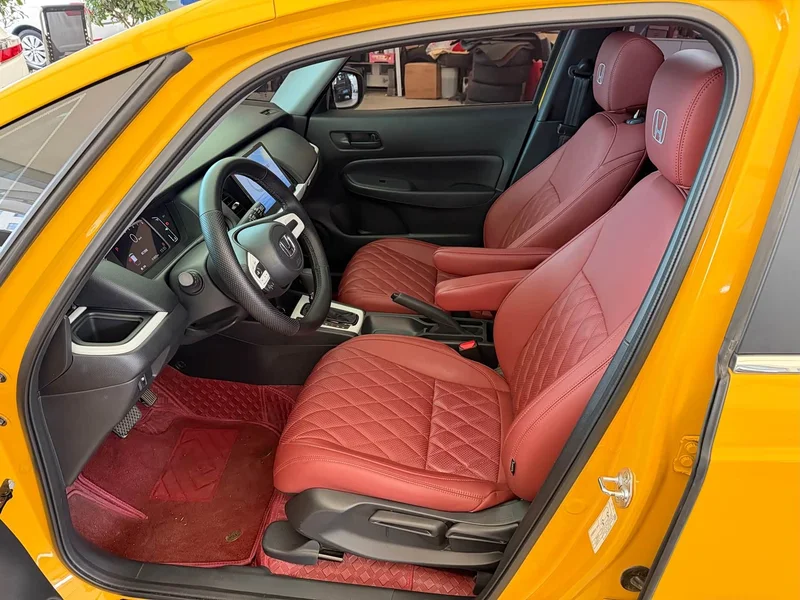 Honda Fit — фото 5