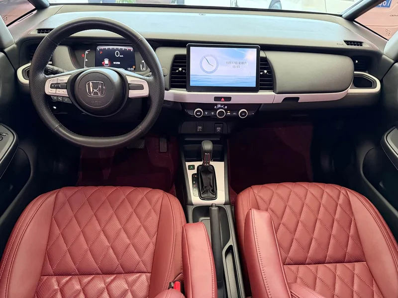 Honda Fit — фото 8