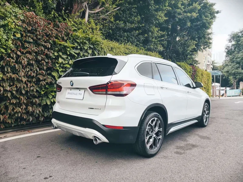 BMW X1 — фото 5