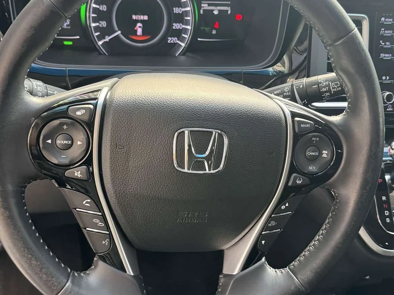 Honda Elysion — фото 10