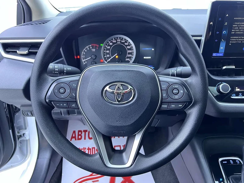 Toyota Corolla — фото 11