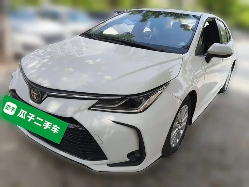 Toyota Corolla — фото 1