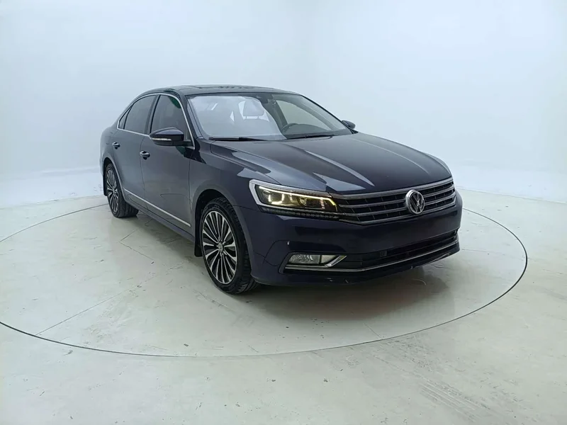 Volkswagen Passat — фото 3