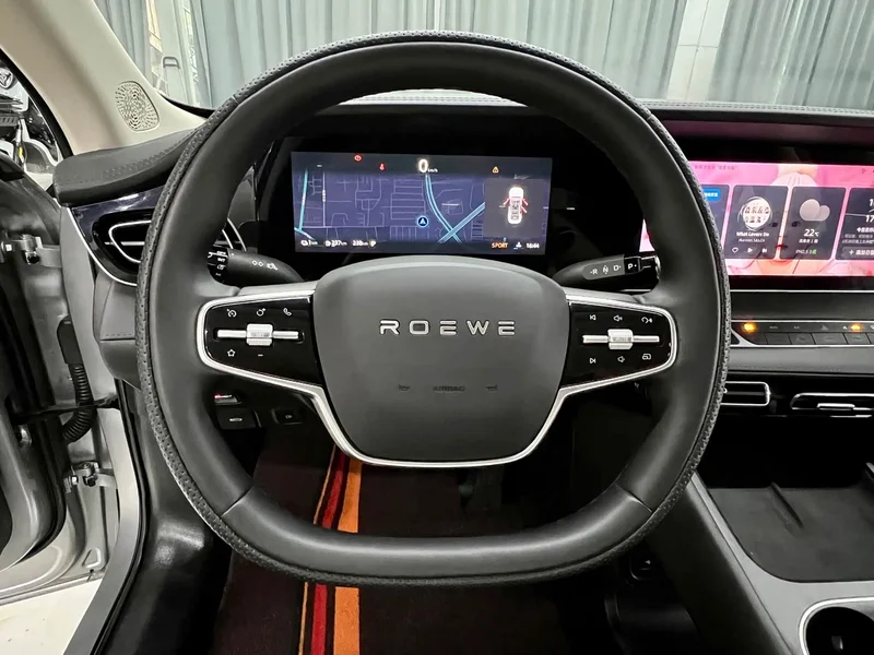Roewe D7 — фото 11