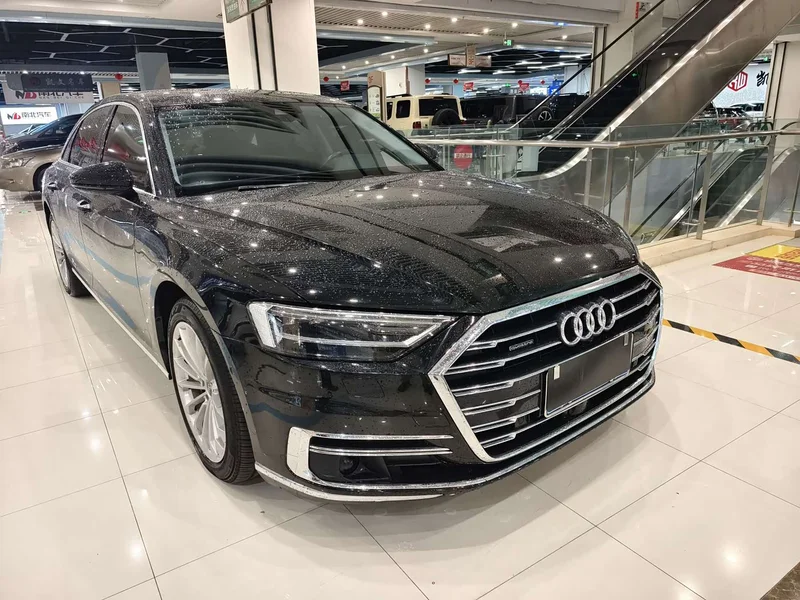 Audi A8 — фото 2
