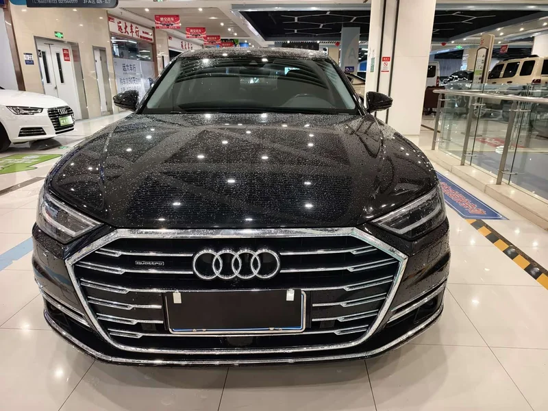 Audi A8 — фото 3