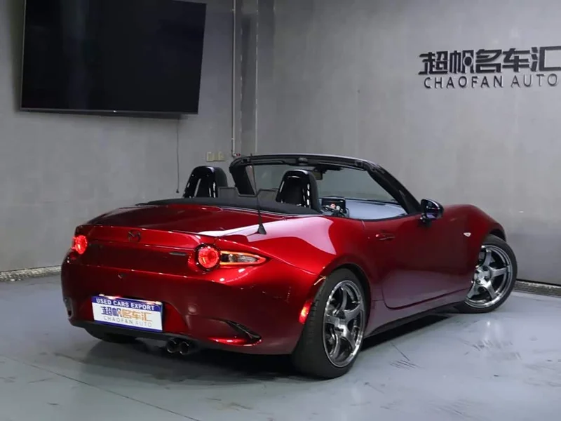 Mazda MX-5 — фото 5