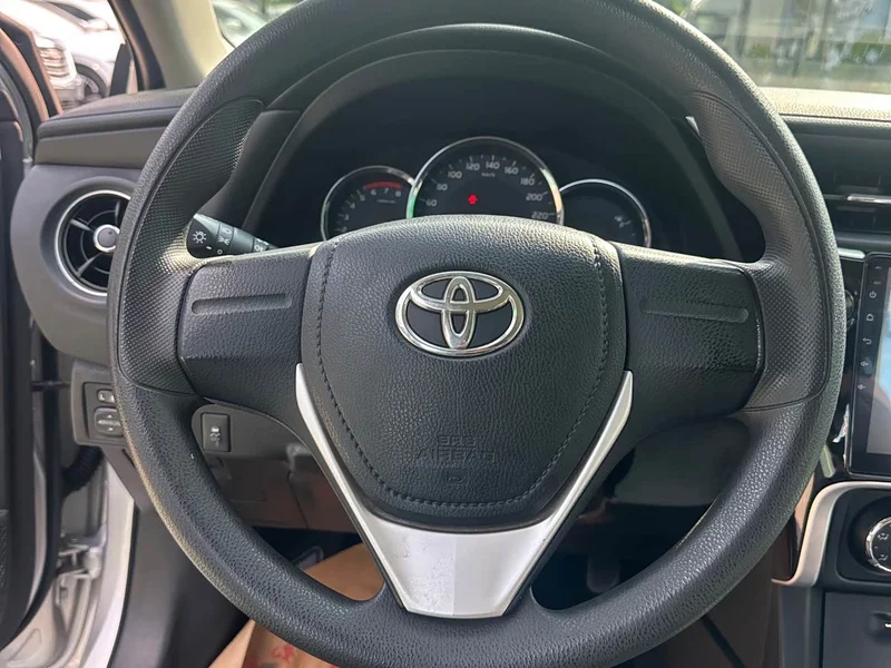 Toyota Corolla — фото 18