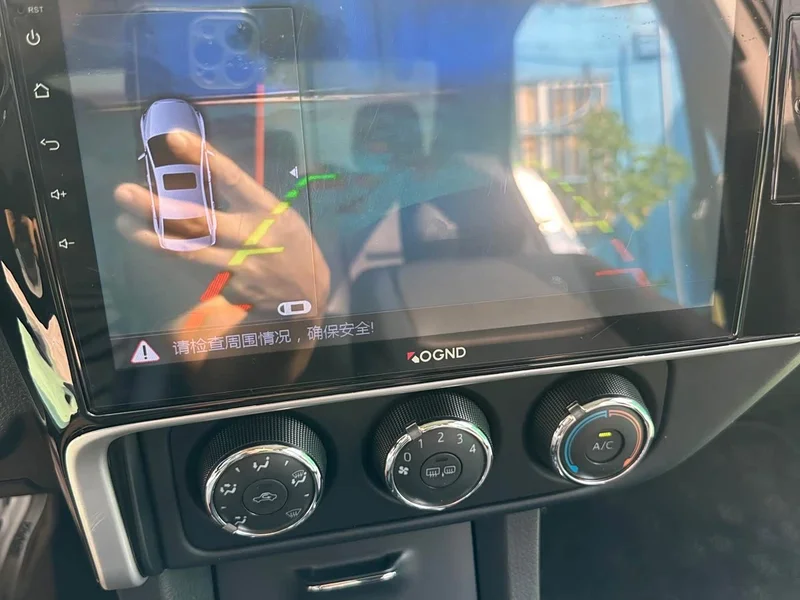 Toyota Corolla — фото 19