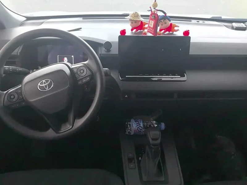Toyota Corolla Cross — фото 12