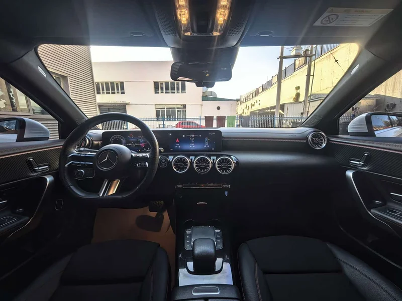 Mercedes-Benz A-Class — фото 12