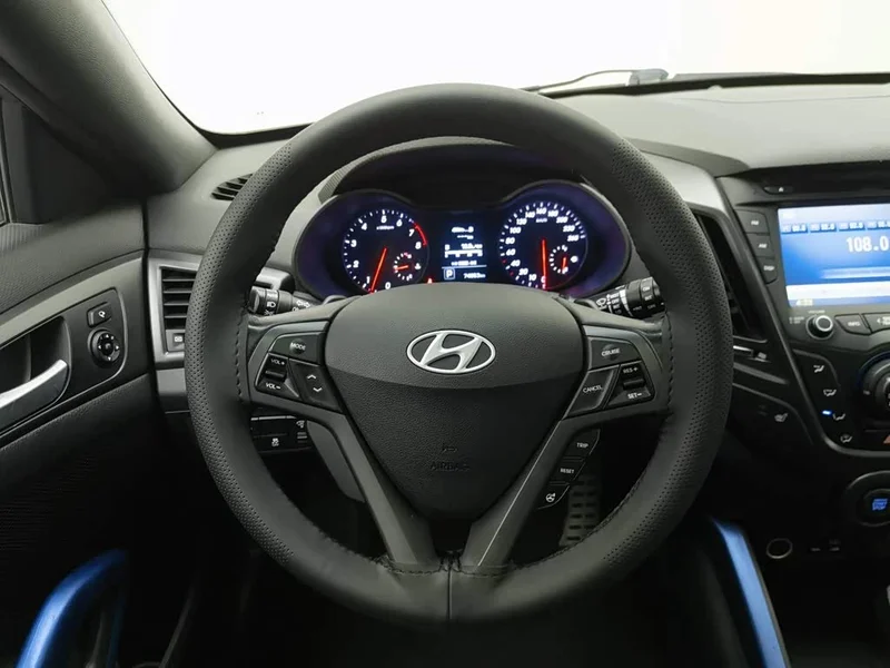 Hyundai Veloster — фото 11