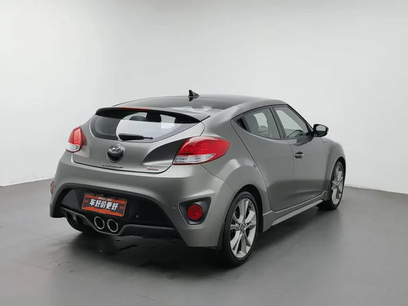 Hyundai Veloster — фото 2