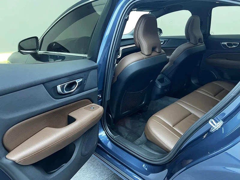 Volvo S60 — фото 12