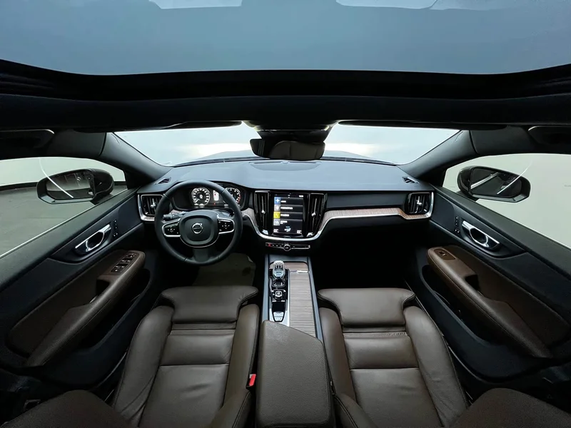 Volvo S60 — фото 10
