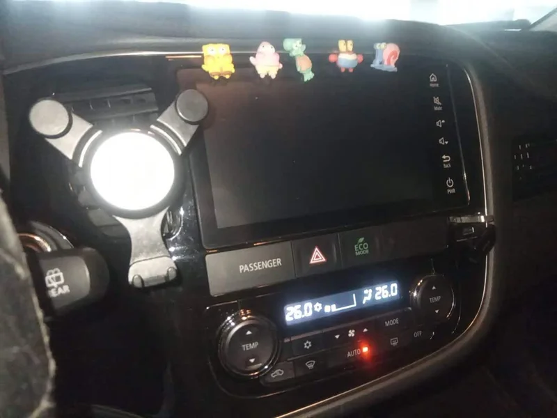 Mitsubishi Outlander — фото 14