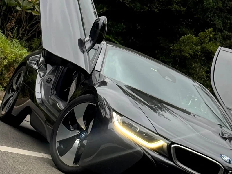 BMW i8 — фото 4