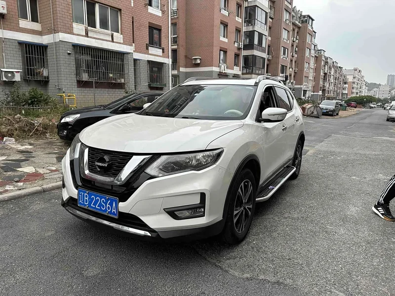 Nissan X-Trail — фото 2