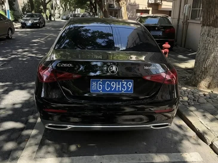 Mercedes-Benz C-Class — фото 7