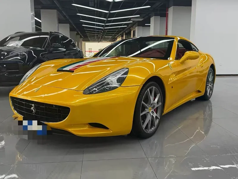 Ferrari California T — фото 1