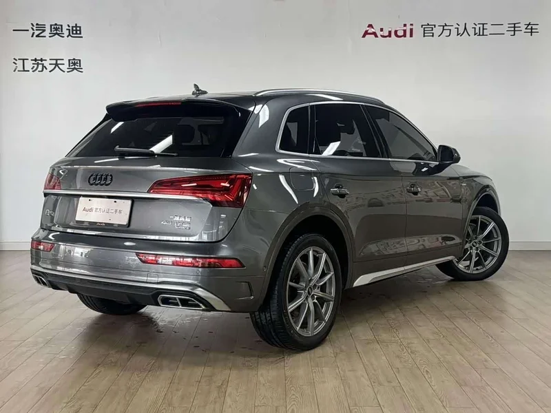 Audi Q5L — фото 4