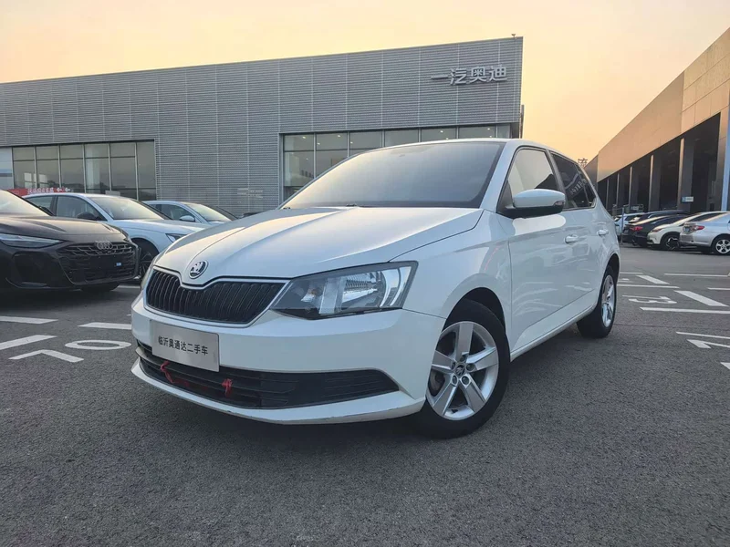 Skoda Citigo — фото 1