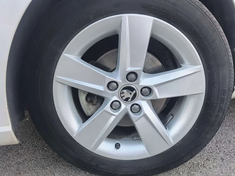 Skoda Citigo — фото 14