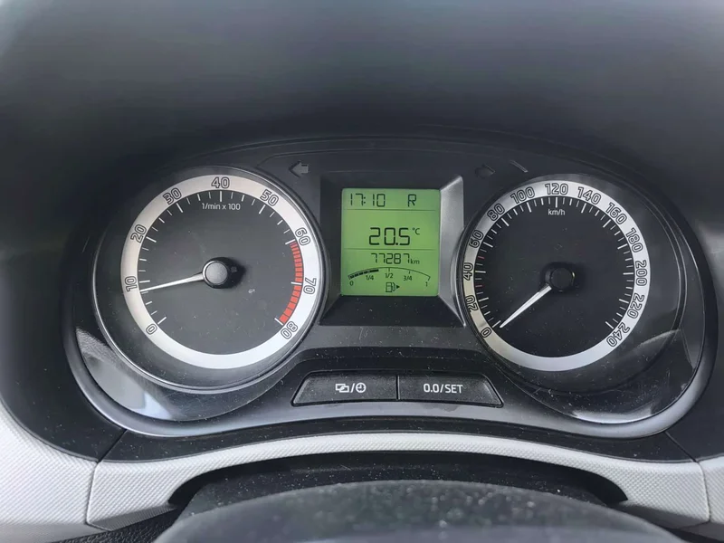 Skoda Citigo — фото 7
