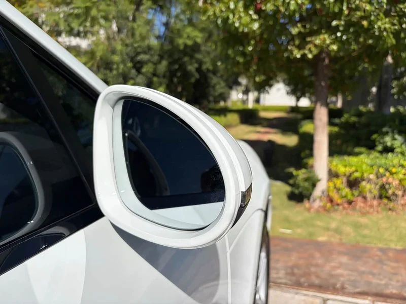 Porsche Macan — фото 15