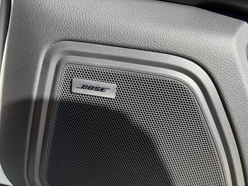 Porsche Macan — фото 18